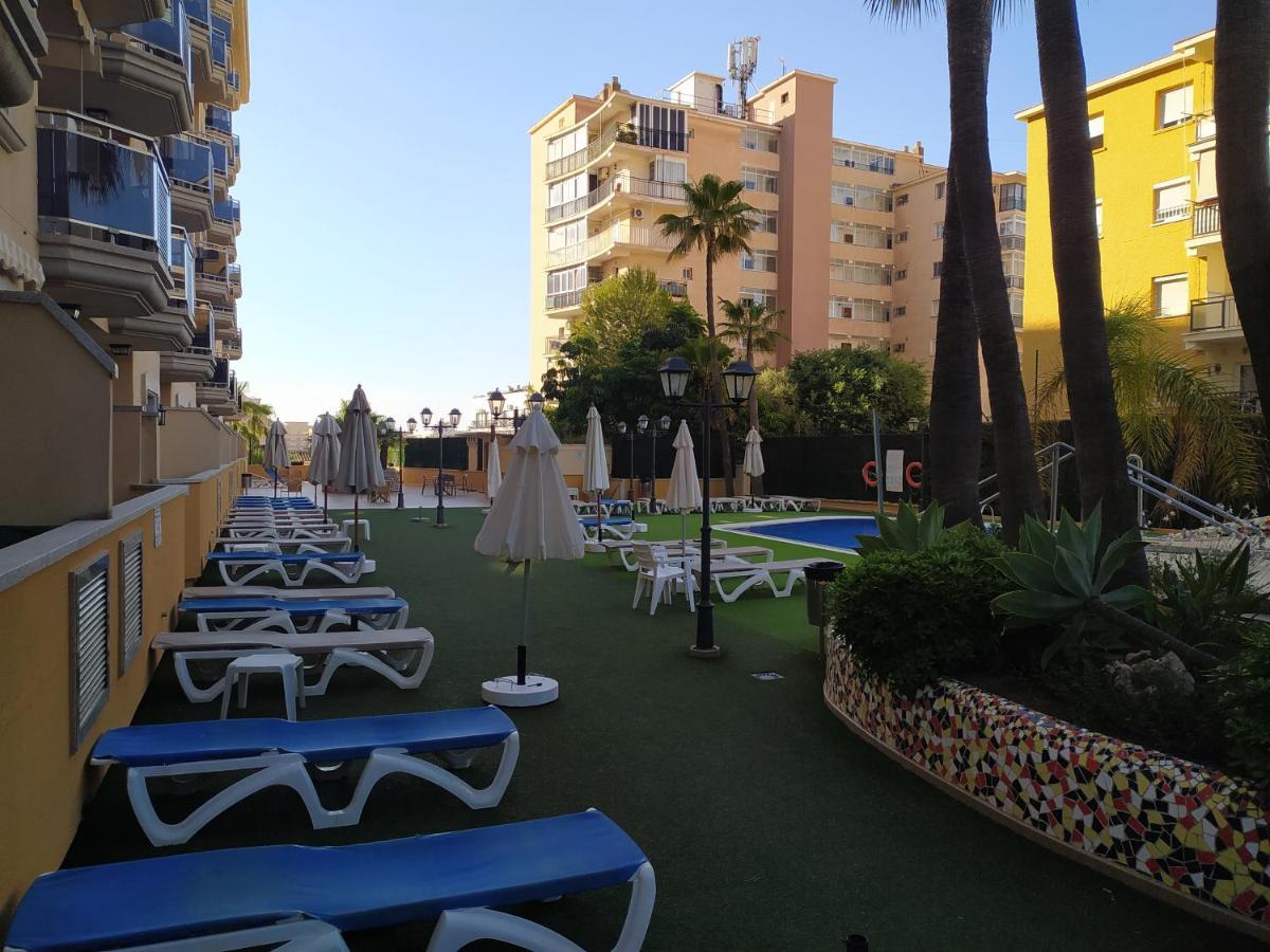 Fuengirola Apartamento Vacacional Mediterraneo Real ภายนอก รูปภาพ